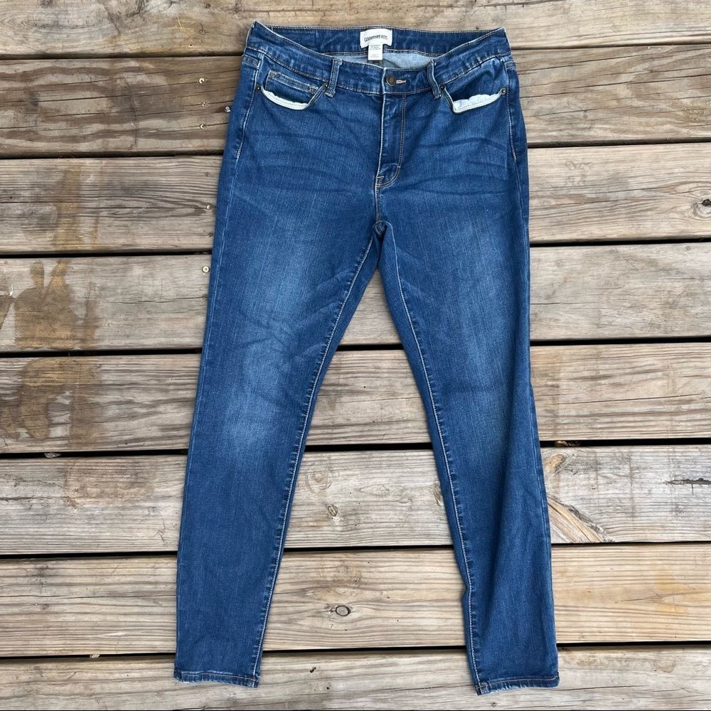 𝅺good Threads Straight Leg Classic Jeans